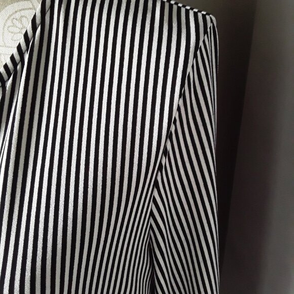 Joan Vass NY black and white long sleeve tunic size L - Picture 10 of 10